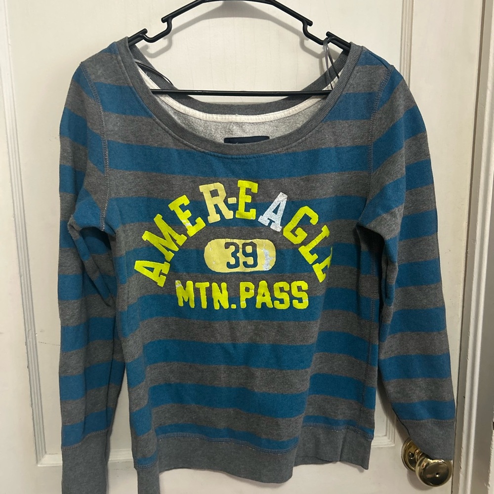 Y2K American Eagle Outfitters Blue and Gray Striped Sweater